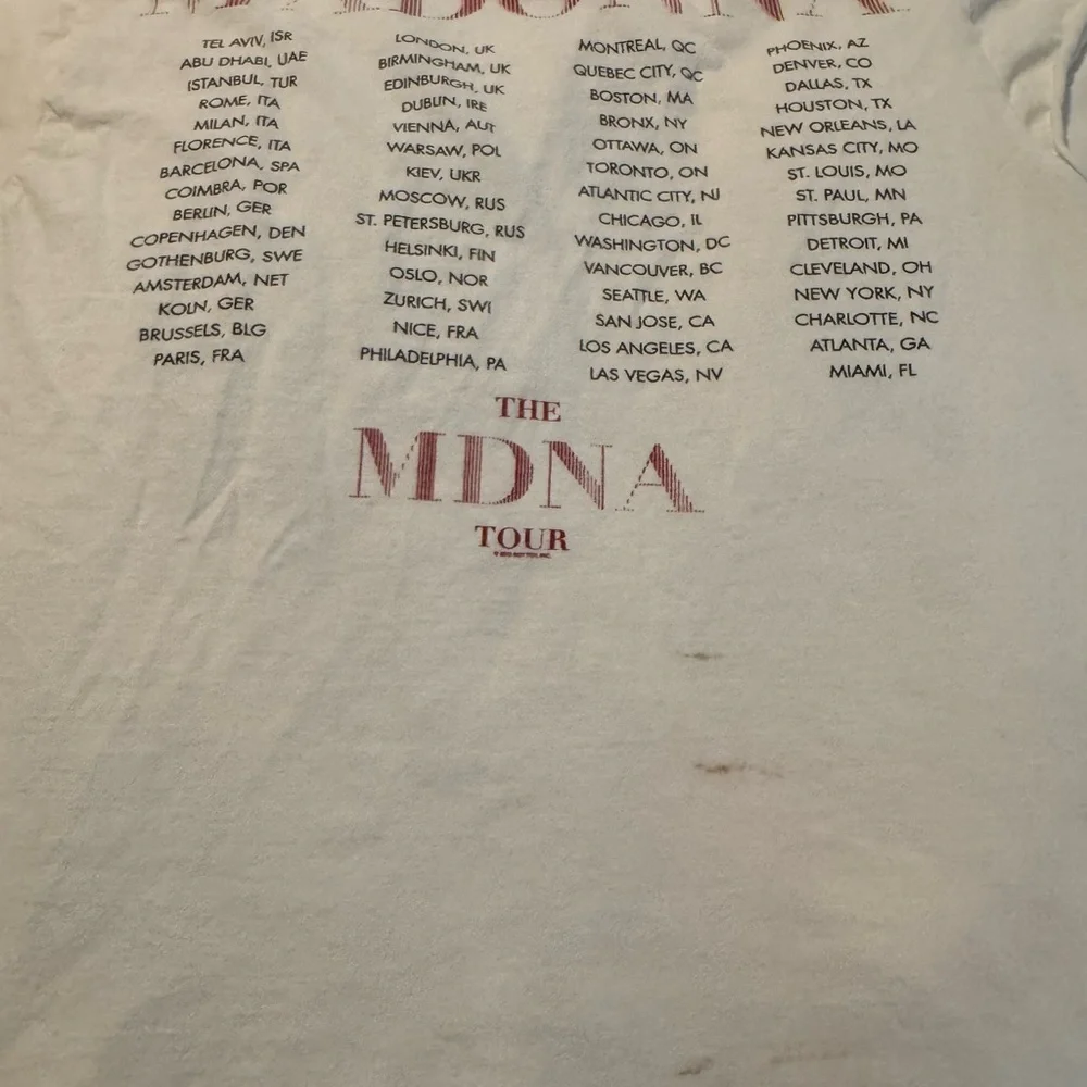 Vintage Madonna t-shirt 2012 Tour - hand-cut - Picture 4 of 5